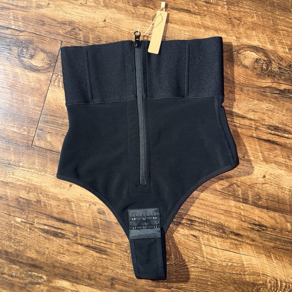 Shapellx Black Thong Underwear Shapewear Womens Small NEW